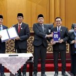 Penetapan Ranwal RPJMD Surabaya 2025-2029 berlangsung dalam rapat paripurna di Gedung DPRD Surabaya, Rabu (9/4/2025)