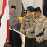 Kapolda Jawa Timur, Irjen Pol Nanang Avianto, memimpin upacara Sertijab di lingkungan Polda Jatim (dok. Hum Polda Jatim)