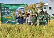 Panen raya padi di Kelurahan Sukolilo Baru, Kecamatan Bulak, Senin, (7/4/2025) (Istimewa)