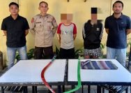 Polisi mengamankan kedua remaja bersama barang bukti senjata tajam (dok. Hum Res Perak)