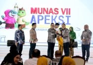 Pembukaan Munas VII APEKSI 2025 dibuka di Grand City Convention Hall Lantai 3, Surabaya, Kamis (7/5/2025).
