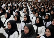 Penyerahan SK CPNS TA 2024 dilaksanakan di Graha Sawunggaling, Kantor Pemkot Surabaya, Rabu (28/5/2025).