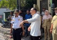 Wali Kota Surabaya Eri Cahyadi saat melakukan sidak parkir di RSUD dr. Soewandhie, Senin (16/6/2025) (Ist)