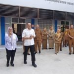 Wali Kota Surabaya, Eri Cahyadi, saat meninjau Rumah Ilmu Arek Suroboyo (RIAS) di Jalan Wonorejo Timur No. 130, Selasa (15/7/2025) (Foto: Surabaya Aktual)