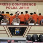 Konferensi pers ungkap kasus pencurian kendaraan bermotor (curanmor) di Mapolda Jatim, Jumat (1/8/2025) (Foto: dok. Bidhum Polda Jatim)