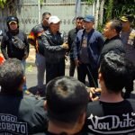 Polrestabes Surabaya saat melakukan mediasi kedua belah pihak (dok. Hum-Res)