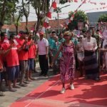 Ratusan penghuni Liponsos Keputih Surabaya, tampak antusias mengikuti lomba dalam rangka memeriahkan HUT ke-80 RI, Rabu (13/8/2025).