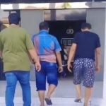 Kedua terduga pelaku penggelapan mobil saat diamankan ke Mapolrestabes Surabaya (Ist)
