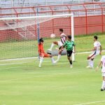 Laga perdana Liga 4 Piala Wali Kota Surabaya, Keeltjes Soccer Academy Vs Putra Surabaya, di Stadion Gelora 10 November Surabaya, Kamis (30/10/2025).