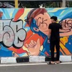 dok. Aksi vandalisme terhadap karya seni mural di Jalan Gubeng Pojok Surabaya (Sc: IG/mural.adeco)