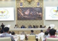 Rapat Dengar Pendapat (RDP) Komisi II DPR RI di Jakarta, Selasa (18/11/2025) (Sc: Yt/TVR Parlemen)